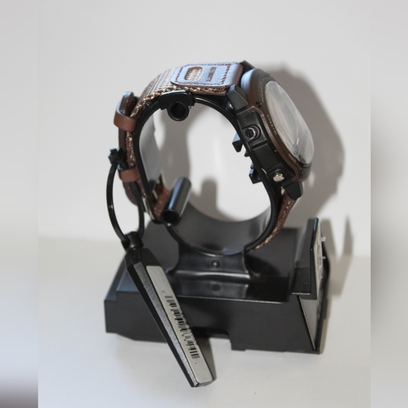 ✨🆕✨ Men's Casio Watch - Picture 2 of 5